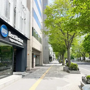 https://best-western-sapporo-odori-koen.sapporo-hotel.com